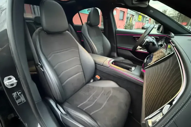 Mercedes-Benz E 200 (Clasa E) din 2024 cu 47.208 km - oferta MER199123 - foto 14