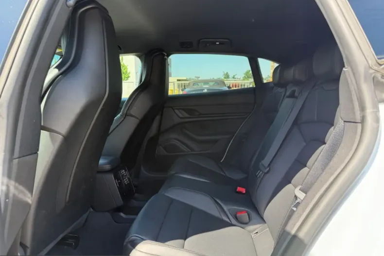 Porsche Taycan din 2022 cu 29.000 km - oferta POR199124 - foto 17