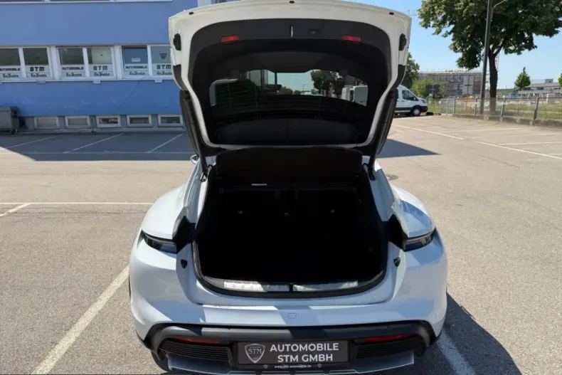 Porsche Taycan din 2022 cu 29.000 km - oferta POR199124 - foto 18