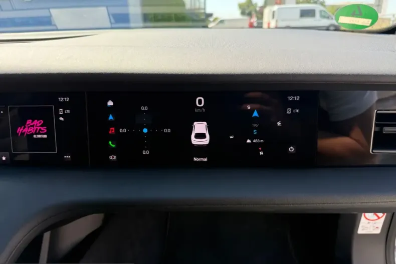 Porsche Taycan din 2022 cu 29.000 km - oferta POR199124 - foto 25