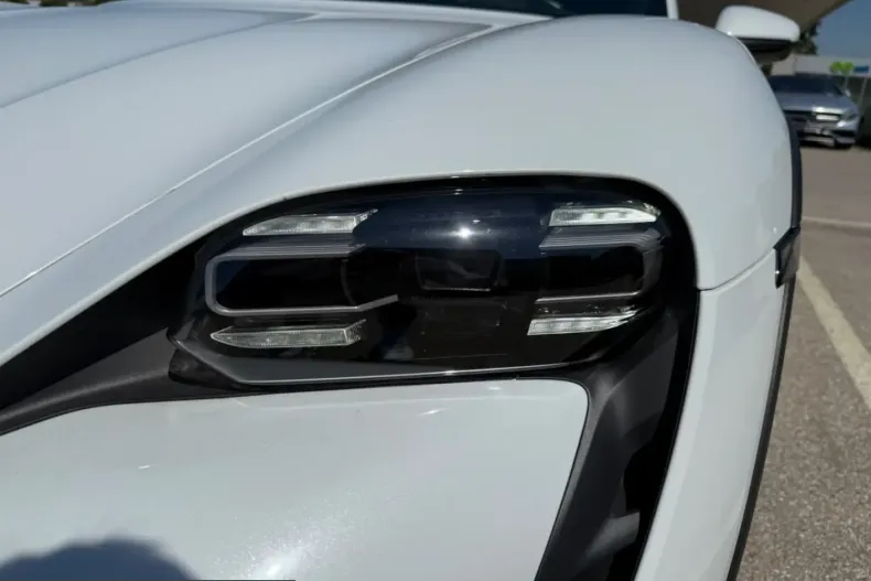 Porsche Taycan din 2022 cu 29.000 km - oferta POR199124 - foto 30