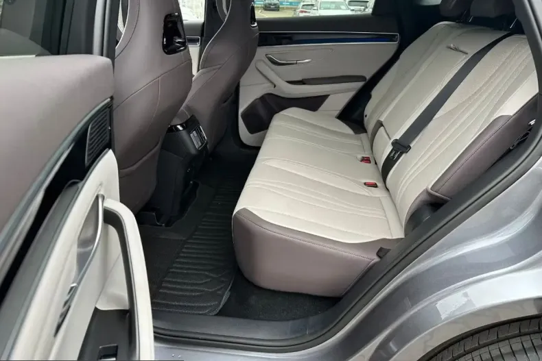 BYD Seal din 2025 cu 6.000 km - oferta BYD199128 - foto 16