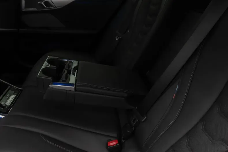 BMW 840 (Seria 8) din 2022 cu 21.037 km - oferta BMW199134 - foto 26