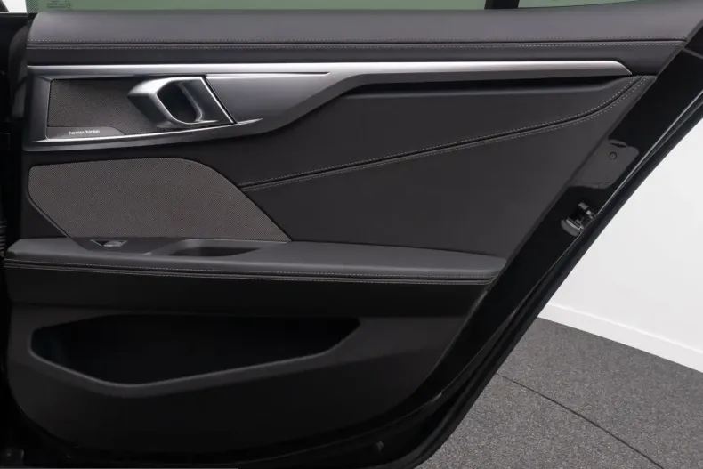 BMW 840 (Seria 8) din 2022 cu 21.037 km - oferta BMW199134 - foto 30