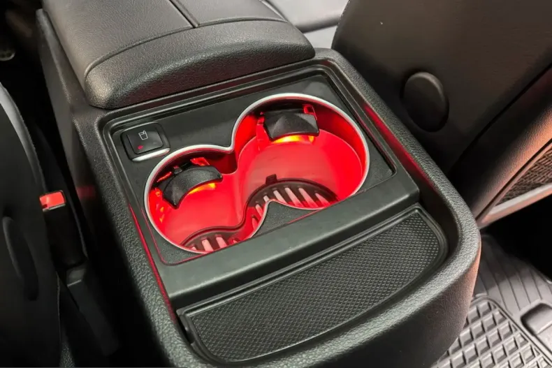 Mercedes-Benz V 300 (Clasa V) din 2024 cu 39.950 km - oferta MER199136 - foto 19