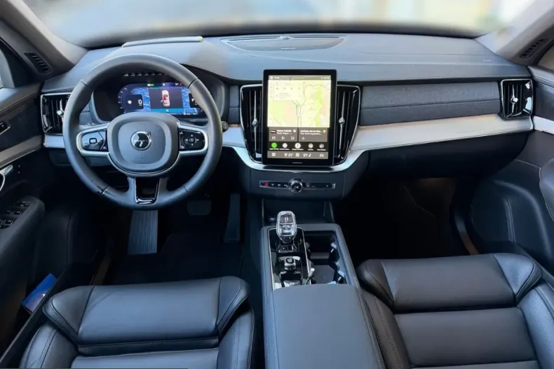 Volvo XC90 din 2026 cu 4.990 km - oferta VOL199138 - foto 10