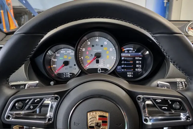 Porsche Boxster din 2024 cu 4.150 km - oferta POR199141 - foto 25