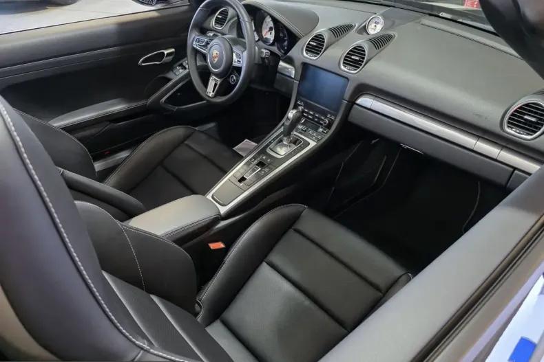 Porsche Boxster din 2024 cu 4.150 km - oferta POR199141 - foto 40