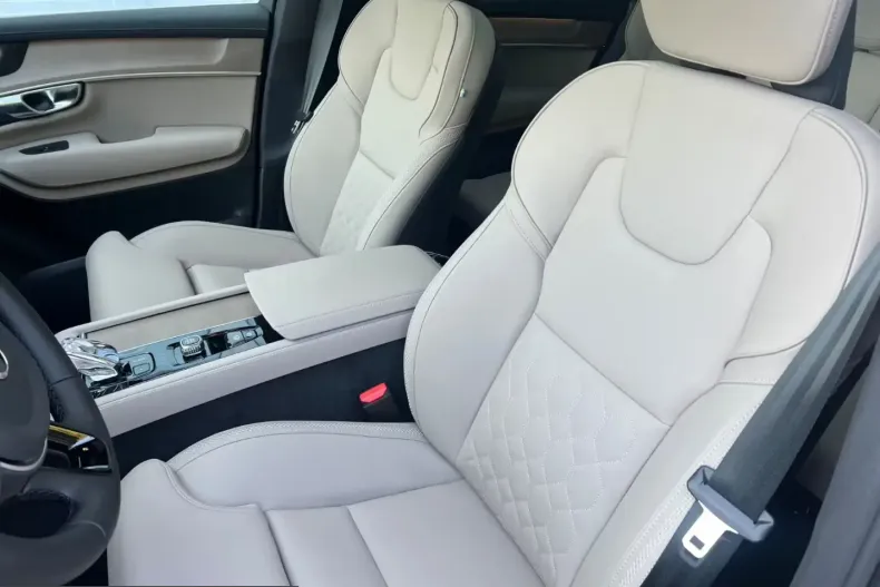 Volvo XC90 din 2026 cu 1.998 km - oferta VOL199146 - foto 9