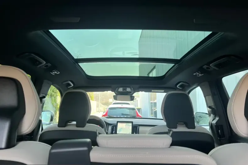 Volvo XC90 din 2026 cu 1.998 km - oferta VOL199146 - foto 17