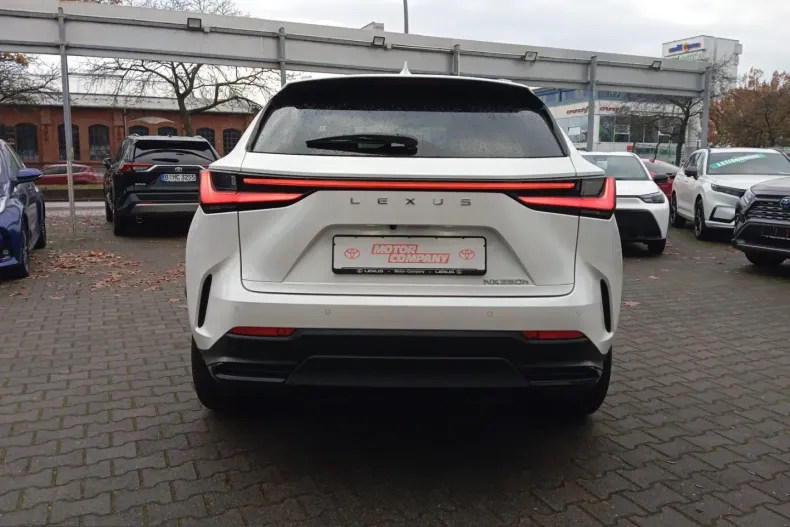 Lexus NX 350h din 2024 cu 9.122 km - oferta LEX199151 - foto 7