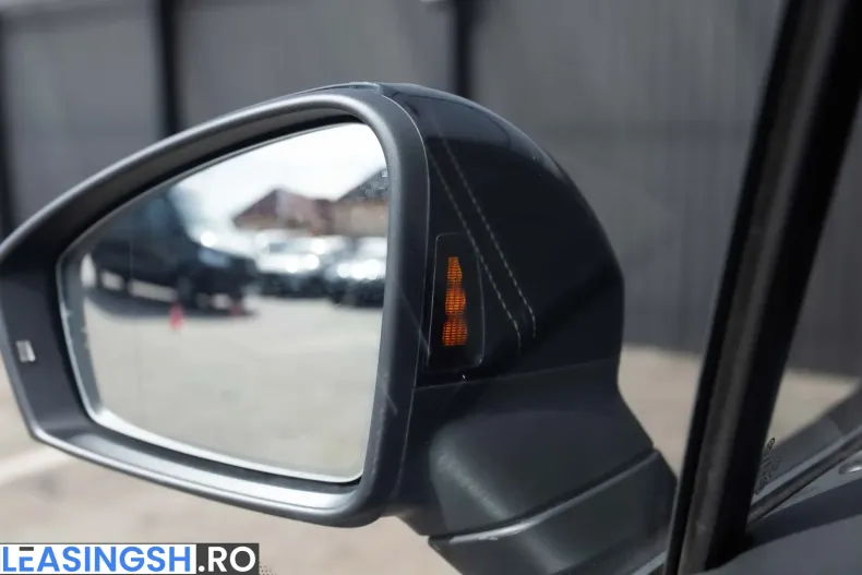 Volkswagen Touareg din 2021 cu 111.362 km - oferta VOL199153 - foto 38