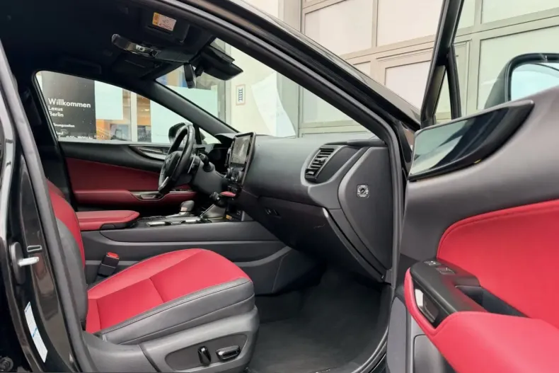 Lexus NX 450h din 2022 cu 47.156 km - oferta LEX199163 - foto 5