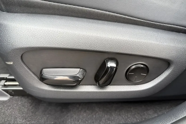 Lexus NX 350h din 2024 cu 41.838 km - oferta LEX199164 - foto 24