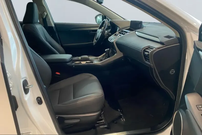 Lexus NX 300 din 2021 cu 33.829 km - oferta LEX199167 - foto 18