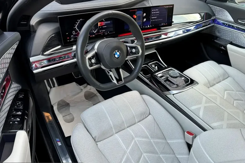 BMW 740 (Seria 7) din 2023 cu 38.650 km - oferta BMW199170 - foto 1