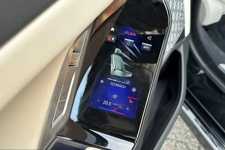 BMW 740 (Seria 7) din 2023 cu 38.650 km - oferta BMW199170 - foto 18