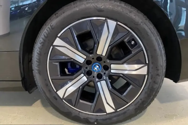 BMW iX din 2023 cu 35.631 km - oferta BMW199175 - foto 21