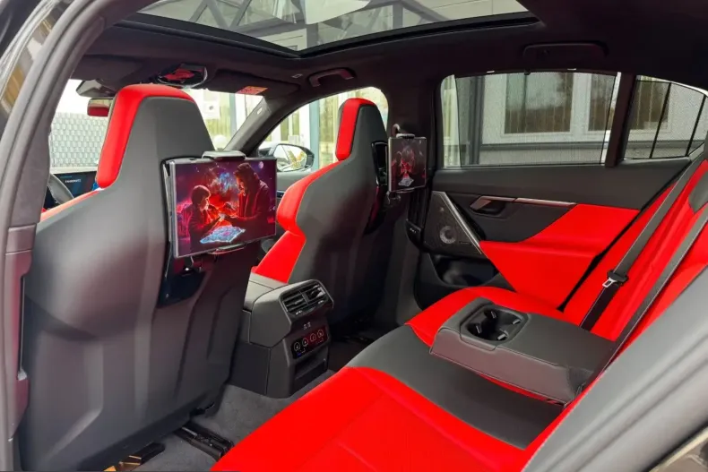 BMW M5 (Seria 5) din 2025 cu 4.156 km - oferta BMW199177 - foto 1