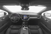 Volvo S60 din 2025 cu 14.500 km - oferta VOL199180 - foto 3