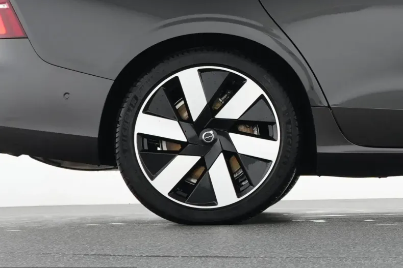 Volvo S60 din 2025 cu 14.500 km - oferta VOL199180 - foto 23