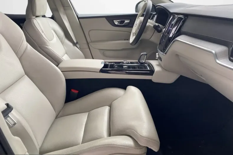 Volvo S60 din 2023 cu 32.950 km - oferta VOL199181 - foto 12