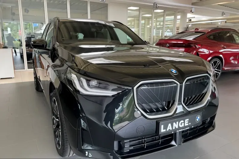 BMW X3 (Seria X) din 2025 cu 11.025 km - oferta BMW199184 - foto 1