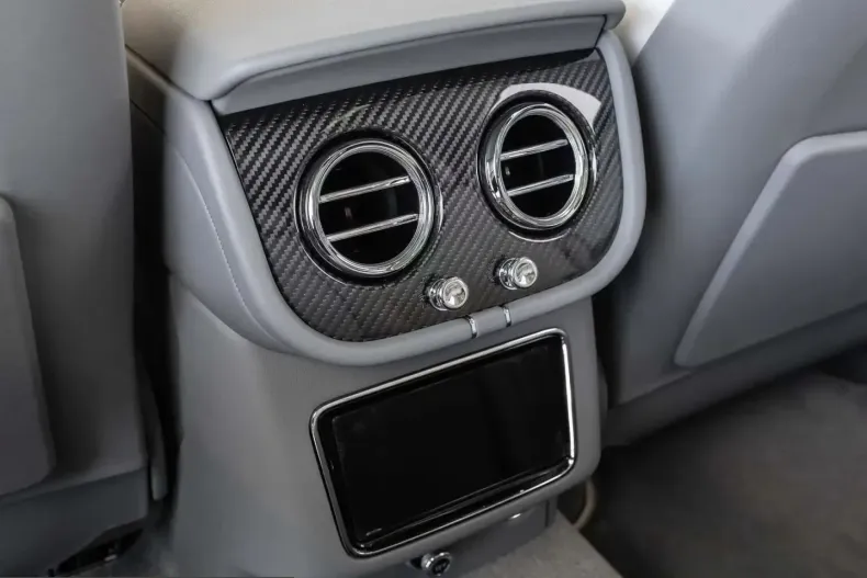 Bentley Bentayga din 2025 cu 6.900 km - oferta BEN199185 - foto 26