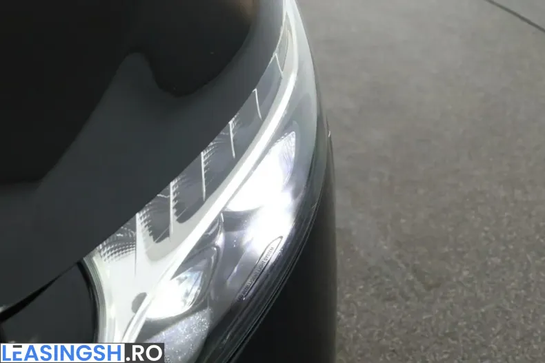 Mercedes-Benz V 300 (Clasa V) din 2024 cu 46.900 km - oferta MER199187 - foto 11