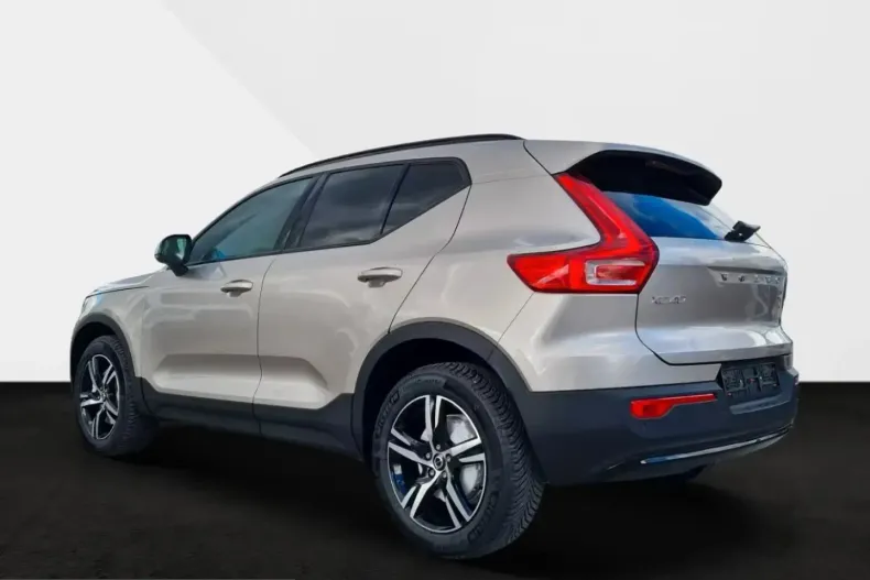 Volvo XC40 din 2024 cu 23.500 km - oferta VOL199188 - foto 4