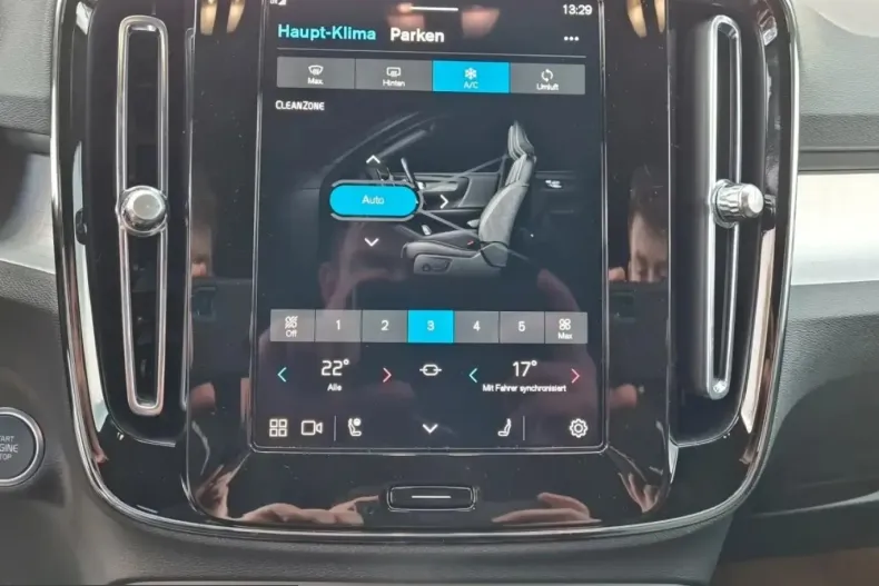 Volvo XC40 din 2024 cu 23.500 km - oferta VOL199188 - foto 10