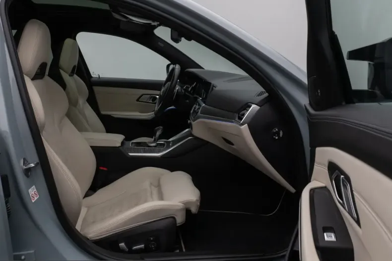 BMW M3 (Seria 3) din 2022 cu 37.725 km - oferta BMW199191 - foto 24