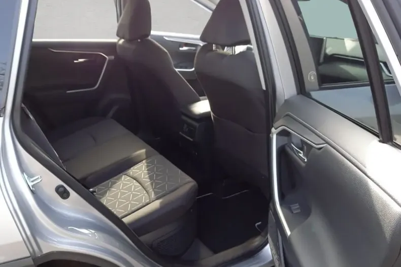 Toyota RAV4 din 2022 cu 55.450 km - oferta TOY199193 - foto 17