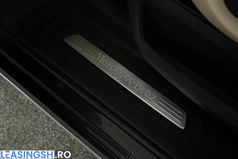 Mercedes-Benz V 300 (Clasa V) din 2023 cu 67.600 km - oferta MER199197 - foto 14