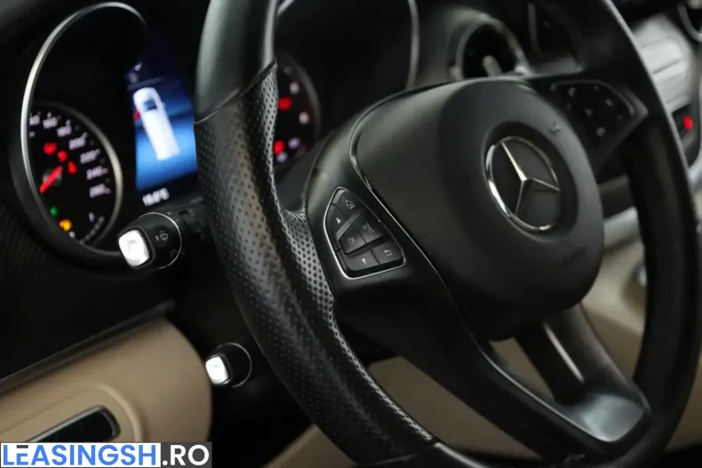 Mercedes-Benz V 300 (Clasa V) din 2023 cu 67.600 km - oferta MER199197 - foto 15