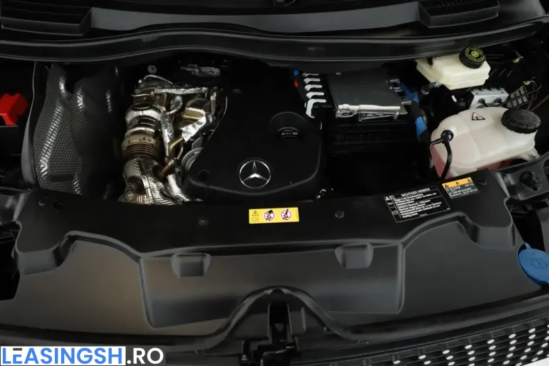 Mercedes-Benz V 300 (Clasa V) din 2023 cu 67.600 km - oferta MER199197 - foto 21