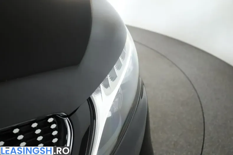 Mercedes-Benz V 300 (Clasa V) din 2023 cu 52.300 km - oferta MER199201 - foto 8