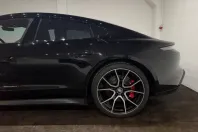 Porsche Taycan din 2022 cu 41.500 km - oferta POR199218 - foto 7