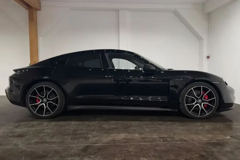 Porsche Taycan din 2022 cu 41.500 km - oferta POR199218 - foto 13