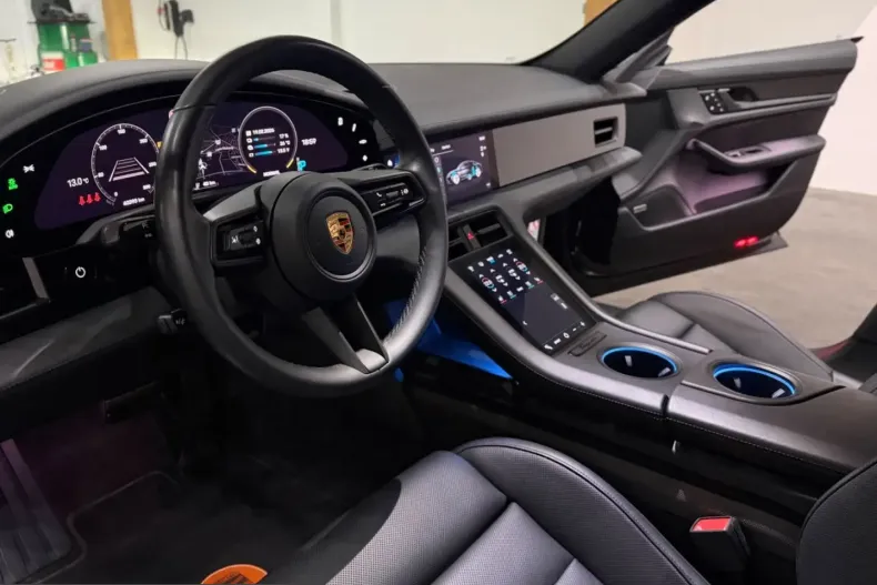 Porsche Taycan din 2022 cu 41.500 km - oferta POR199218 - foto 23