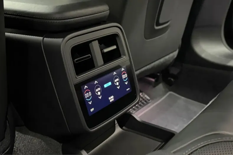 Porsche Taycan din 2022 cu 41.500 km - oferta POR199218 - foto 26