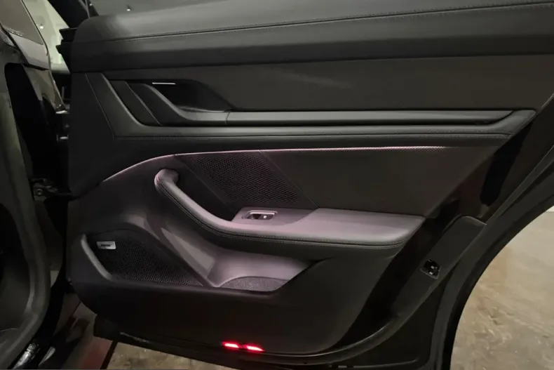 Porsche Taycan din 2022 cu 41.500 km - oferta POR199218 - foto 27