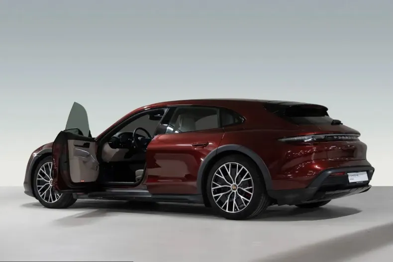 Porsche Taycan din 2022 cu 42.900 km - oferta POR199219 - foto 7