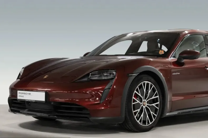 Porsche Taycan din 2022 cu 42.900 km - oferta POR199219 - foto 9