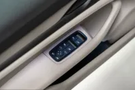 Porsche Taycan din 2022 cu 42.900 km - oferta POR199219 - foto 23