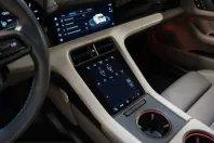 Porsche Taycan din 2022 cu 42.900 km - oferta POR199219 - foto 24