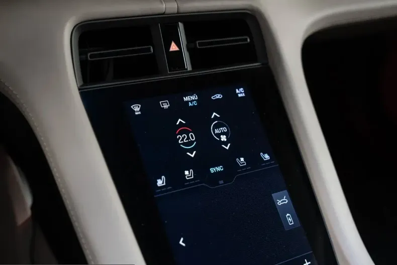 Porsche Taycan din 2022 cu 42.900 km - oferta POR199219 - foto 31