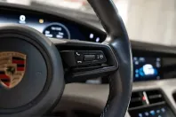 Porsche Taycan din 2022 cu 42.900 km - oferta POR199219 - foto 34