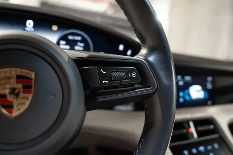 Porsche Taycan din 2022 cu 42.900 km - oferta POR199219 - foto 34