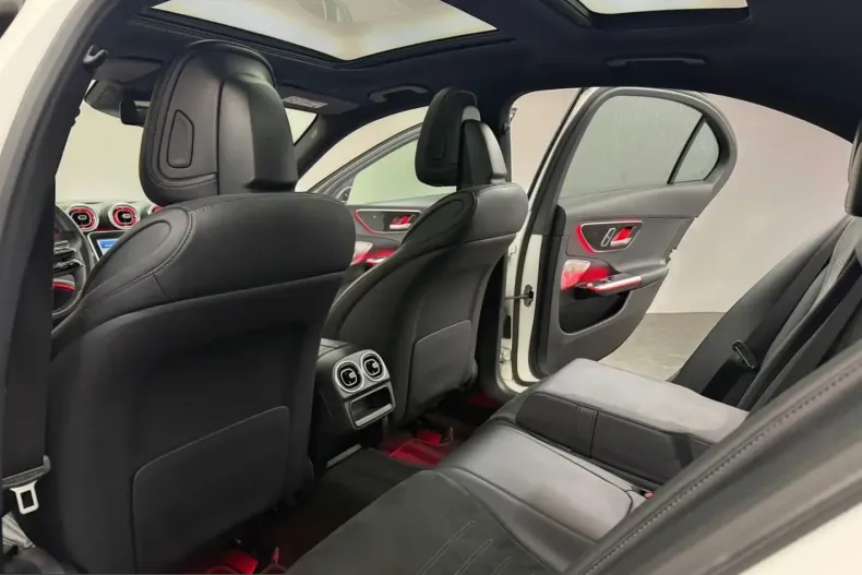 Mercedes-Benz C 300 (Clasa C) din 2022 cu 110.000 km - oferta MER199227 - foto 13